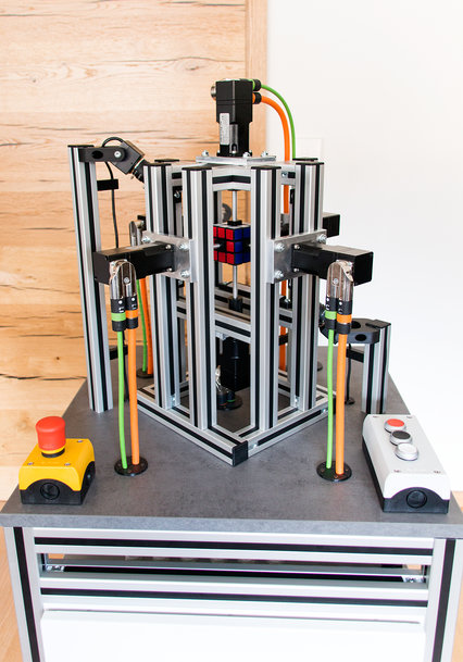 SIGMATEK Introduces Lightning Speed Automation Technology That can Automatically Solve Rubik’s Cube